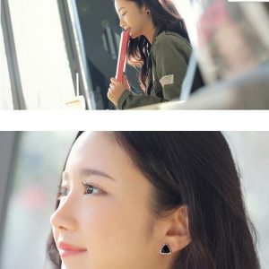 Korean fashion exquisite triangle earrings crystal earrings
