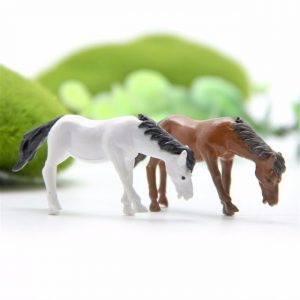 2PCs/set Horse family pack Simulation model Animals kids toys Mini Gnomes Moss