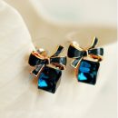 Shimmer Chic fashion Gold Bowknot Cube Crystal Earring