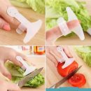 Hand Guard Finger Protector Safe Slice Tool Plastic Hand Guard Kitchen Cooking