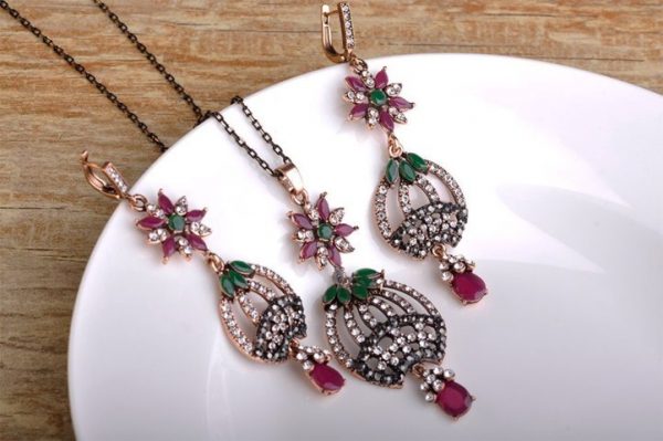 Flower Necklace Earring Set Hollow Out Mosaic Crystal Pendants